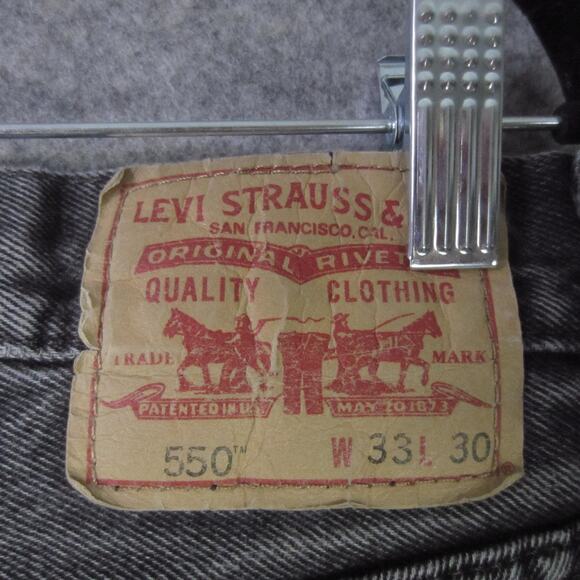 Levis 550 Jeans Mens 33x30 Faded Black Relaxed Fit Tapered Leg Denim Zip Fly - Picture 10 of 12